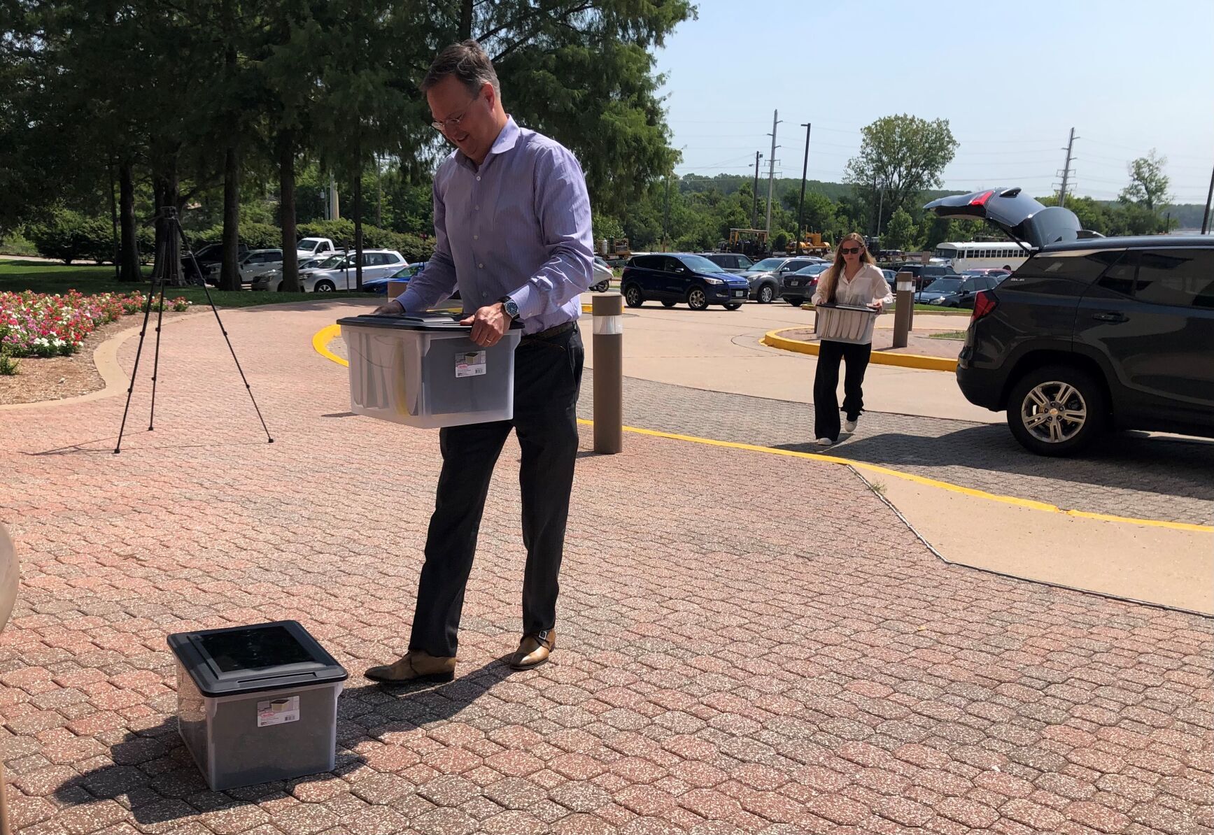 John Wood turns in signatures